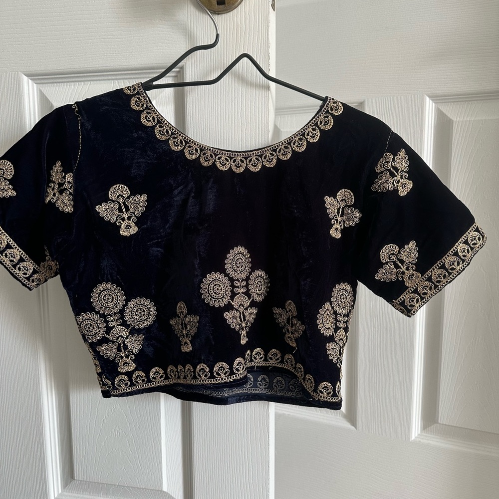 Modern Velvet Navy Blue Embroidery
Zari Work Bridal Lehenga Choli.
